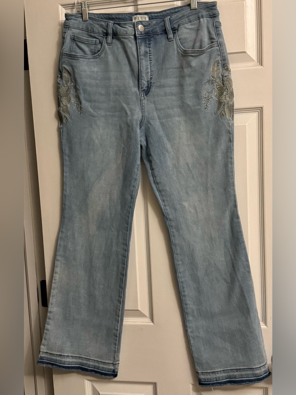 Blue Artemis Light Blue Women's Embroidered Bootcut Jeans